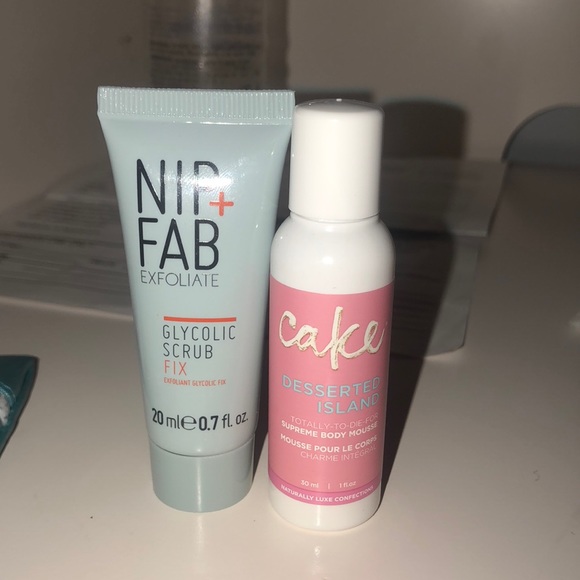 Makeup kit - Picture 3 of 3